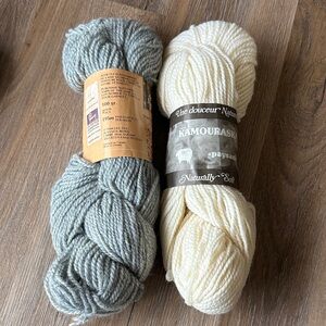 Soft Yarn Bundle in Gray and Cream